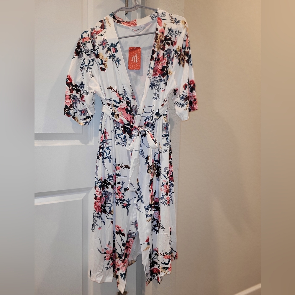 Floral Robe - Picture 2 of 3
